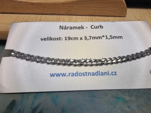 Náramek Curb